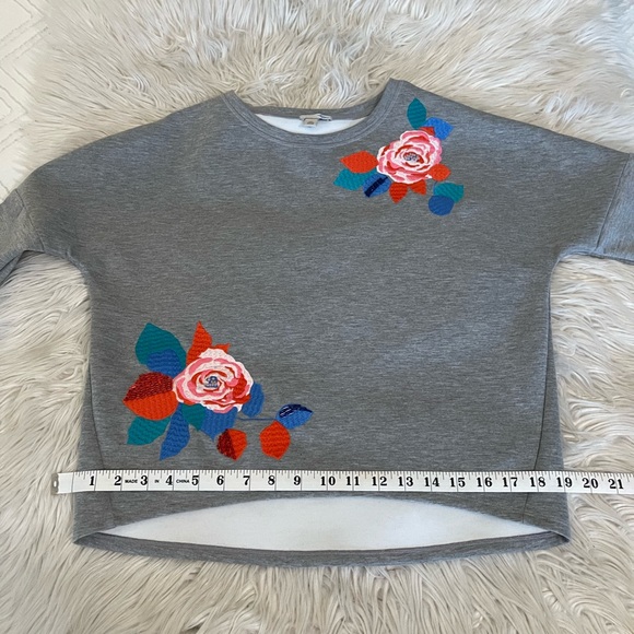 Halogen | Floral Embroidered Top | Bead detail - Picture 11 of 14